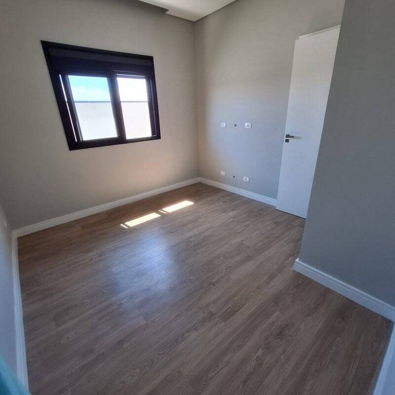 Casa à venda com 3 quartos, 270m² - Foto 8