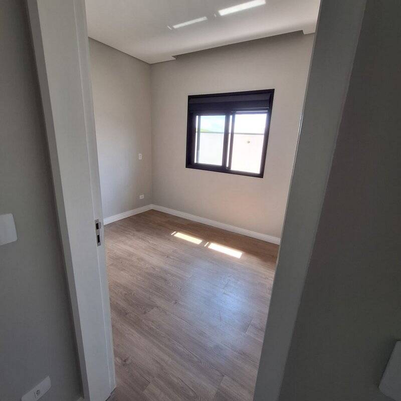 Casa à venda com 3 quartos, 270m² - Foto 18