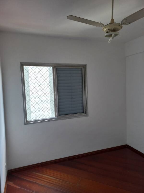 Apartamento para alugar com 2 quartos, 75m² - Foto 7