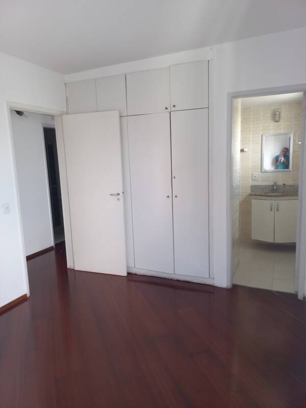 Apartamento para alugar com 2 quartos, 75m² - Foto 10