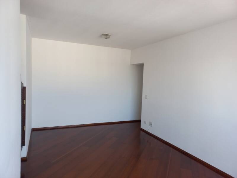 Apartamento para alugar com 2 quartos, 75m² - Foto 5