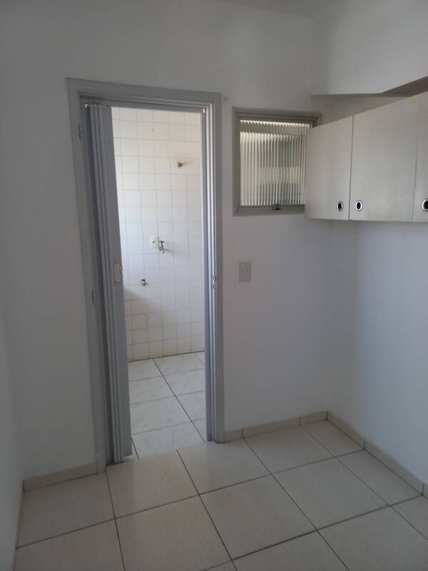 Apartamento para alugar com 2 quartos, 75m² - Foto 25