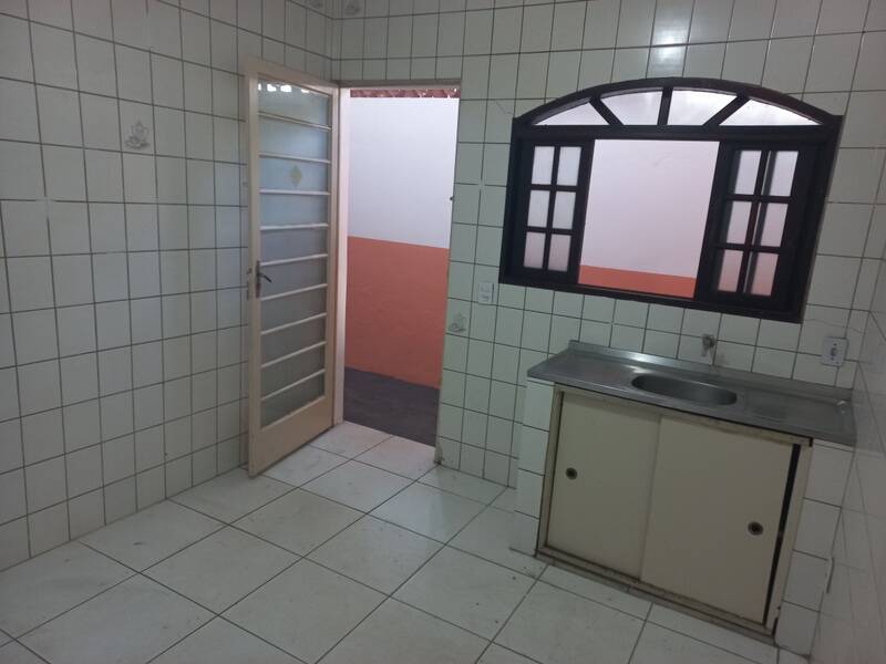 Casa para alugar com 3 quartos, 100m² - Foto 13