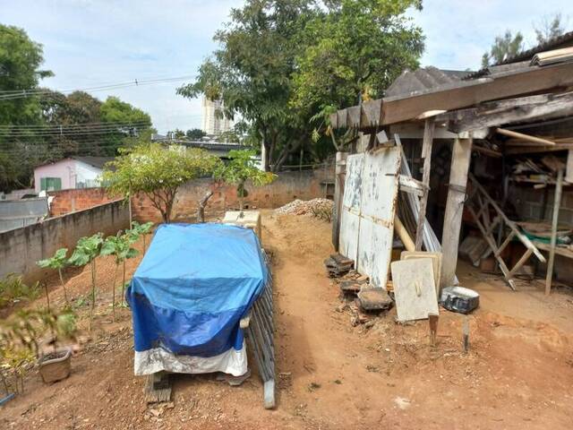 Área para Venda em São José dos Campos - 2